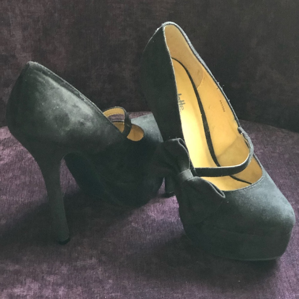 Charlotte Russe black high heel with bow